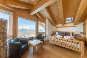 Chalet Enchanteur sauna, jacuzzi, 13pax - Image 4