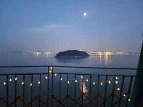 Stunning ocean view / terrace in front of the sea / Netflix / free parking / contactless check-in / 15 minutes to Incheon Airport! - Image 5