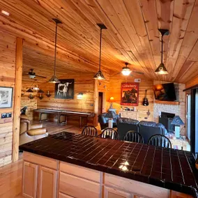 Texas Hill Country Cabin Escape On Medina River - Image 4