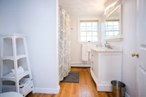 Charming Beach Cottage with Stunning Ocean Views!! - Image 2