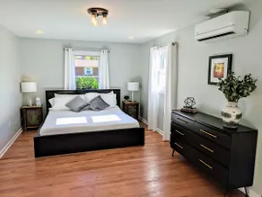 100% Solar Home! Guilt Free Living 1 mile from DT - Image 3