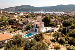 Peaceful stone nest with private heated pool - Image 5