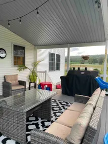 Gorgeous mountain views, spacious 4 bed home! - Image 3