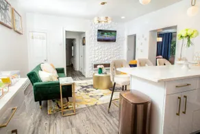 Sexy, Romantic, Luxurious one bedroom apartment - Image 2