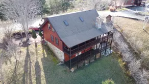 Log Cabin in a secure community in the beautiful Blue Ridge Mountains.  - Image 3
