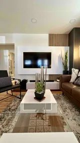 Newly Renovated | 2BR | 1BA | Sleeps 4 - Image 4