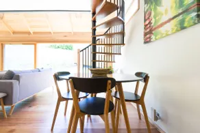 Derwent River Apartment Near the Waterfront - Image 3