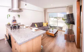 Resort Style Condo near heart of AQP - Gym, Pool & Netflix - Image 4