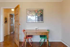 Farnham Flat - Image 5