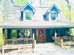 Home in Wintergreen Resort 5BR/ 3 lvl - Image 3