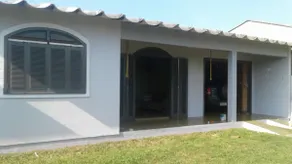 3D house with pool near the sea - Image 2