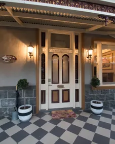 2 Bedroom Victorian Luxury in Lilydale - Image 2