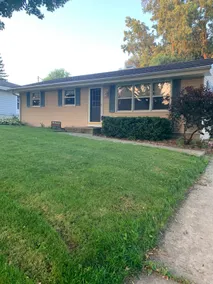 1 mile from Lambeau. updated home for the family - Image 2