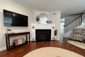 Downtown Newly Remodeled Historical Home - Image 2