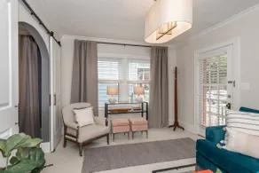 Cozy Cambridge - Image 3