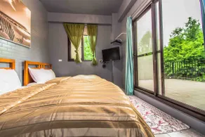 Yilan Luoyusong 2-4 person suite with large terrace and view window, near Yilan University, Yushan City, Jinche Winery, Taiping Mountain - Image 5