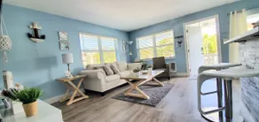 *REMODELED Beach Condo half a block from the ocean - Image 3