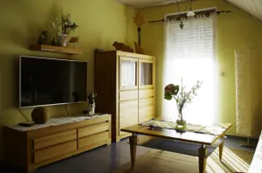 Apartment with 2 rooms, bathroom and kitchen - Image 2