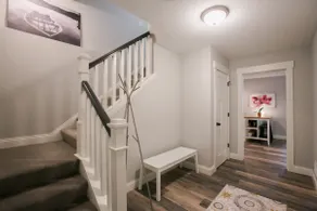 Modern Metro Suite • Private Entrance • Sep Floor - Image 2
