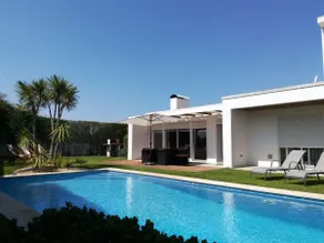 Villa con piscina cerca de las playas - Image 3