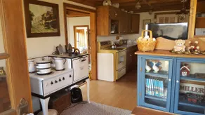 Cabin in the Woods - 10 minutes to Bartlesville - Image 2