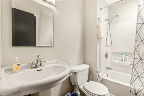 Modern & Spacious + UNC Vacation Rental - Image 5