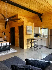 Rocky Road Cabins at Lake Tenkiller - Image 4
