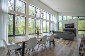Chalet Le Greenwood - Mountain View & Private Spa - Image 2