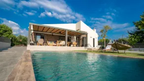 Luxury Country House - Image 2