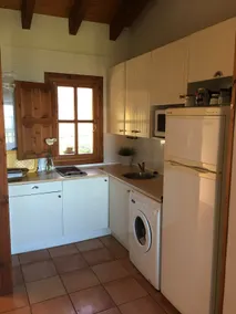 Apartment on the 1st floor with a private garden. - Image 4
