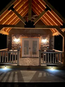 Campfire Retreat with outdoor hot tub under the stars and WiFi  - Image 3