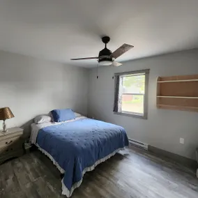 Modern 2br near the trestle - Image 3