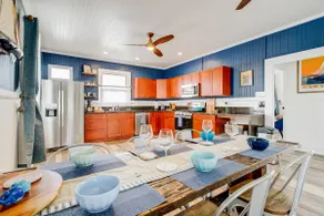 NEW Whaler's Inn- 3 Beds -Nautical & Magical- Hilo - Image 3