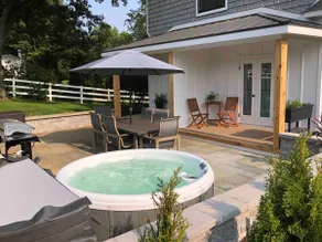 Near Douglas/ Saugatuck- Hot tub and *Pool - Image 3