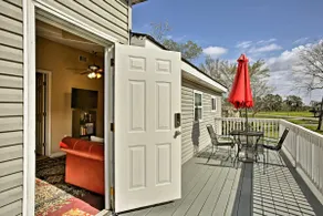 Sleeps up to 6 - close to Falgout Canal Marina - Image 3