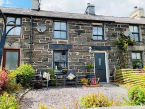 Pen y Cwm Cottage | Cosy Rural Retreat · Snowdonia - Image 2