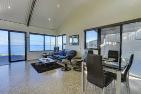 Park Beach Retreat - Image 2