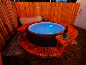 The Bungalow at PK. Close to Rocker B w/ hot tub. - Image 3