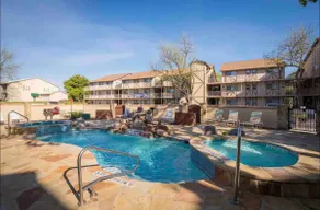 The Blue Llama-L303 * 2 pools 4 hot tubs/river - Image 5
