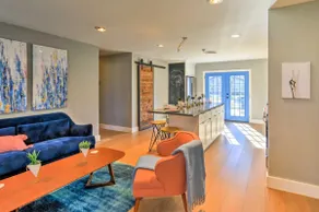 Modern Home by Six Flags, AT&T & Rangers Stadium - Image 3