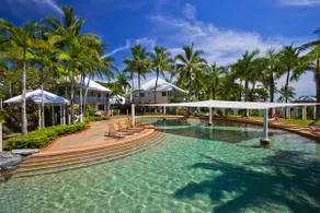 3 Bedroom Apartment/Villa on the Beach - Image 2