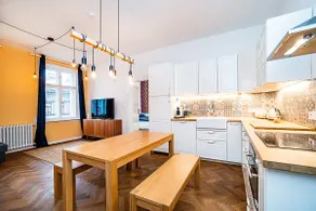 Elegant, modern, 2-bed flat by Museum of Prague - Image 2