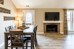 ★COZY & CLEAN★2 MILES FROM PARKVIEW NORTH ★ - Image 4