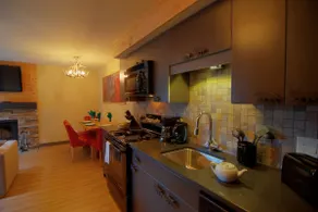 Renovated Condo At The Base of Tunnel Mountain! - Image 3