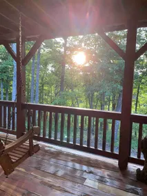 Cozy cabin gateway - Image 5