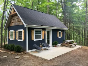 Modern cabin nestled in the Blue Ridge Mountains - Image 4