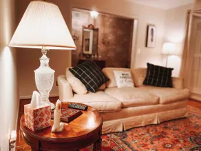 Beautiful Home-Mins to Ft. Moore/Downtown/Shopping - Image 2