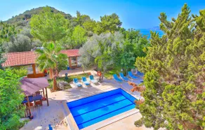 Swimming pool with kitchen for 2 in Kaş, Antalya - Image 2
