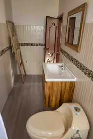 Bunker593 Studio Apartment - Image 4