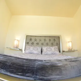 Luxury & Bright, Stylish Room in City Centre - Image 3
